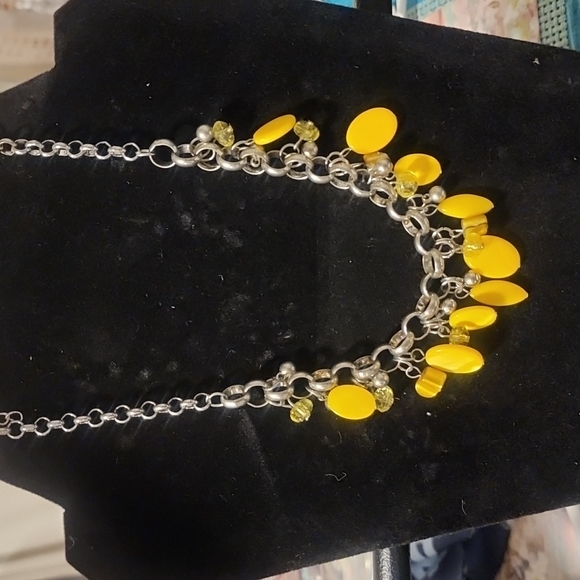 Jewelry - Picture 3 of 3